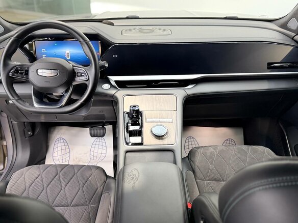 2025 Geely Monjaro (Xingyue L) I Рестайлинг (China Market), серый, 3350000 рублей - вид 28