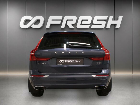2020 Volvo XC60 II, голубой, 3450000 рублей - вид 3