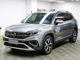 2023 Volkswagen Tayron I Рестайлинг, серебристый, 2470000 рублей, вид 3