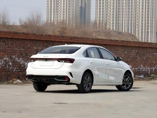 2026 Kia K3 II (China Market) Рестайлинг, белый, 1710000 рублей, вид 3