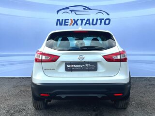 2017 Nissan Qashqai II, белый, 1899900 рублей, вид 4