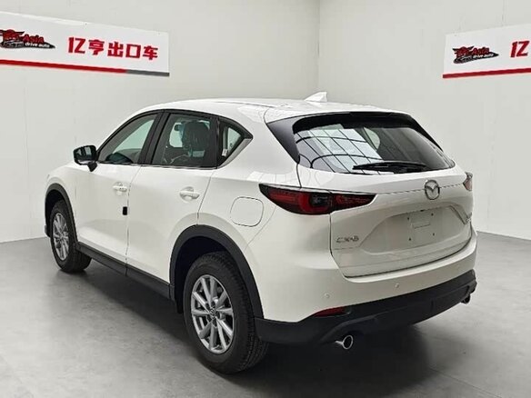 2026 Mazda CX-5 II Рестайлинг, белый - вид 5