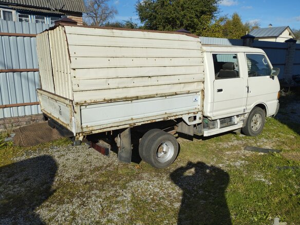 1993 Mazda Bongo, белый, 300000 рублей - вид 3
