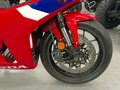 2025 Honda CBR 650R, красный, 1200000 рублей - вид 9