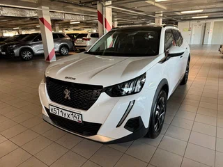 2021 Peugeot 2008 II, белый, 1965000 рублей, вид 1