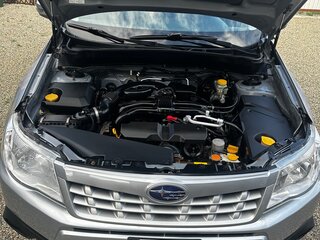 2012 Subaru Forester III Рестайлинг, серебристый, 1350000 рублей, вид 2