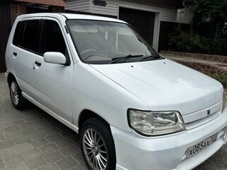 2002 Nissan Cube I Рестайлинг (Z10), белый, 255000 рублей, вид 1