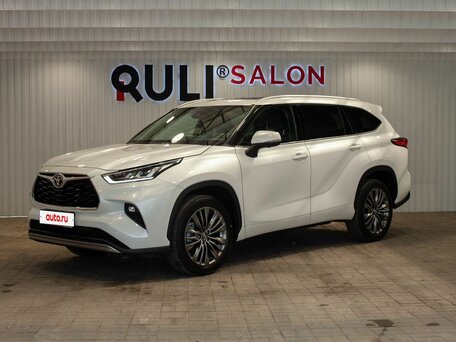 Toyota Highlander IV (XU70)