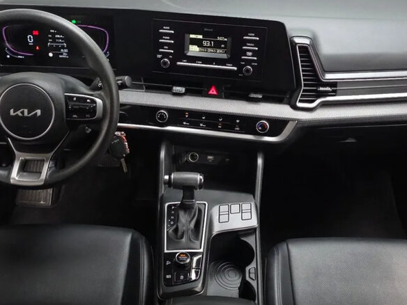 2023 Kia Sportage SWB V, серый, 2235000 рублей - вид 9