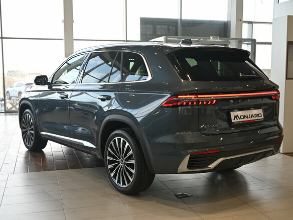 2026 Geely Monjaro I, серый, 4954990 рублей - вид 4