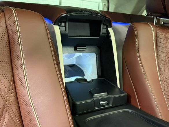 2026 Mercedes-Benz Maybach GLS 600 I Рестайлинг, чёрный, 29980000 рублей - вид 37