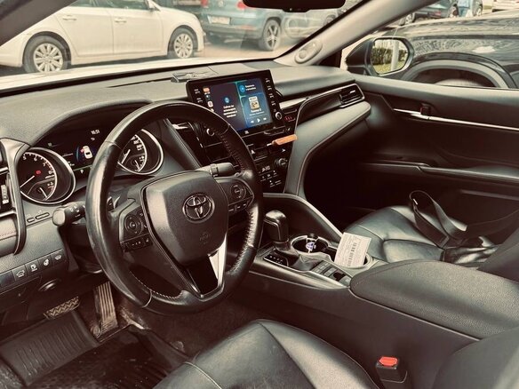 2021 Toyota Camry VIII (XV70) Рестайлинг, белый - вид 6
