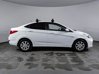 2012 Hyundai Solaris I, белый, 635000 рублей, вид 4