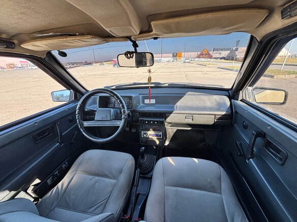 1991 Lada (ВАЗ) 2108 21086, бежевый, 430000 рублей - вид 10