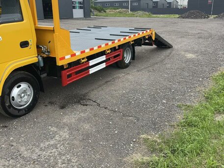 2025 Isuzu Elf (N-series), жёлтый, 3800000 рублей, вид 5