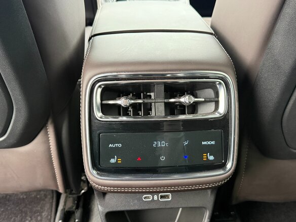 2026 Geely Monjaro (Xingyue L) I Рестайлинг 2 (China Market), синий, 4190000 рублей - вид 24