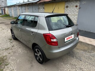 2009 Skoda Fabia II, серый, 650000 рублей, вид 4