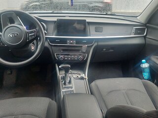 2019 Kia Optima IV Рестайлинг, белый, 1499900 рублей, вид 5