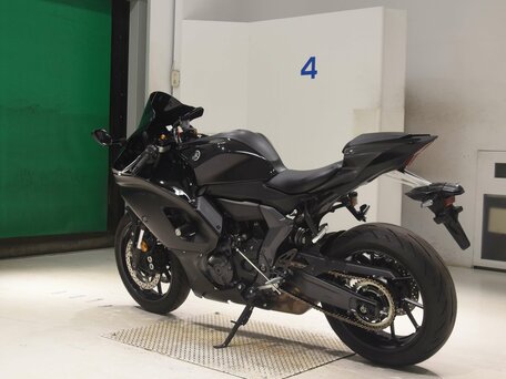 2024 Yamaha YZF-R7, чёрный, 900000 рублей, вид 4