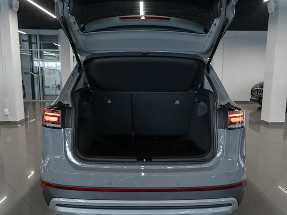 2026 Volkswagen Tharu XR, серый, 2890000 рублей - вид 20