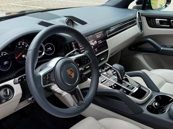 2020 Porsche Cayenne Coupé III, синий, 9500000 рублей - вид 5