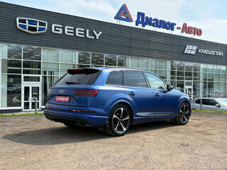 2017 Audi Q7 II (4M), синий, 4200000 рублей, вид 5