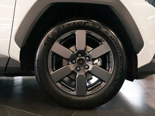 2026 Toyota RAV4 VI (XA60), белый, 4300000 рублей, вид 4