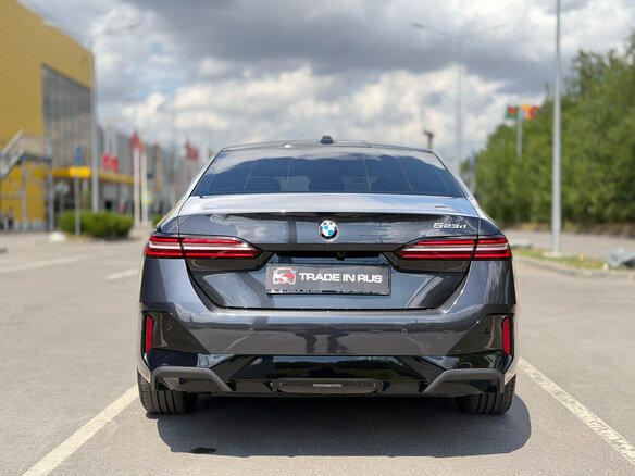 2024 BMW 5 серии 523d VIII (G60/G61/G68), серый - вид 10