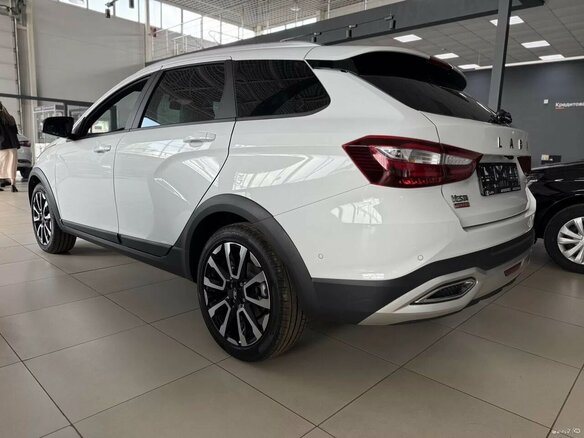 2025 Lada (ВАЗ) Vesta SW Cross I Рестайлинг (NG), белый, 2197000 рублей - вид 3