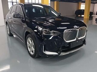 2025 BMW iX1 eDrive 20, чёрный, 4850000 рублей, вид 3