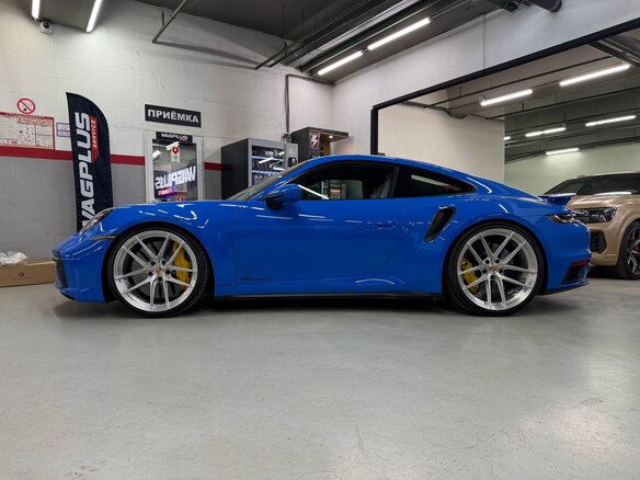 2021 Porsche 911 Turbo S VIII (992), голубой