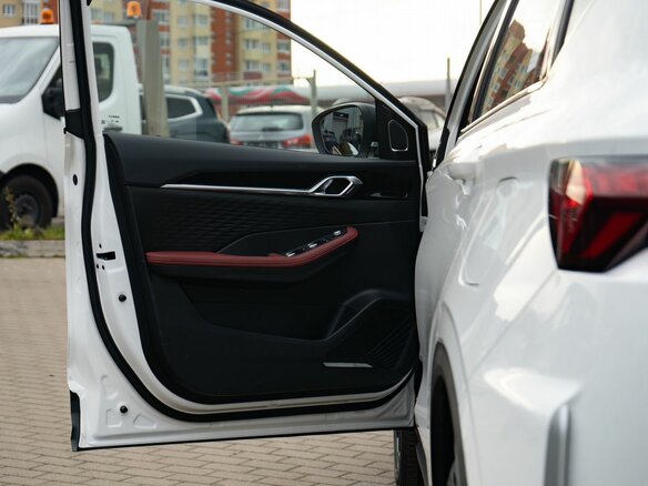 2026 Geely Coolray I Рестайлинг 2, белый, 2964990 рублей - вид 12