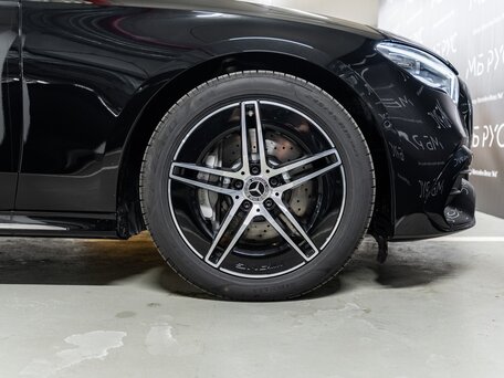 2025 Mercedes-Benz E-Класс 300 VI (W214, S214), чёрный, 8779000 рублей, вид 5