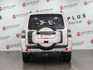 2014 Mitsubishi Pajero IV Рестайлинг 1, белый, 1899000 рублей, вид 4