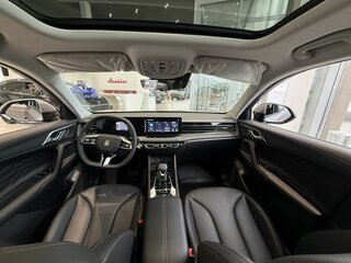 2026 Москвич М70, серебристый, 3099000 рублей, вид 4