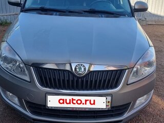 2011 Skoda Fabia II Рестайлинг, серый, 750000 рублей, вид 1