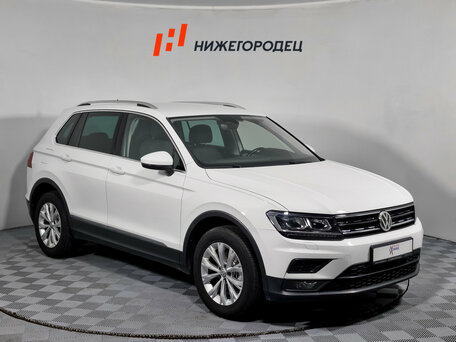 2017 Volkswagen Tiguan II, белый, 2049000 рублей, вид 3