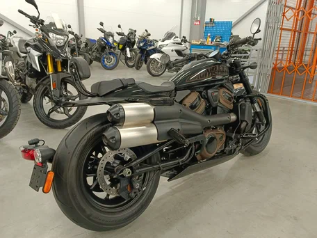 2021 Harley-Davidson Sportster S, чёрный, 1390000 рублей, вид 3