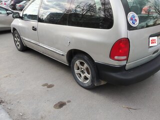 2000 Dodge Caravan III, серебристый, 250000 рублей, вид 4
