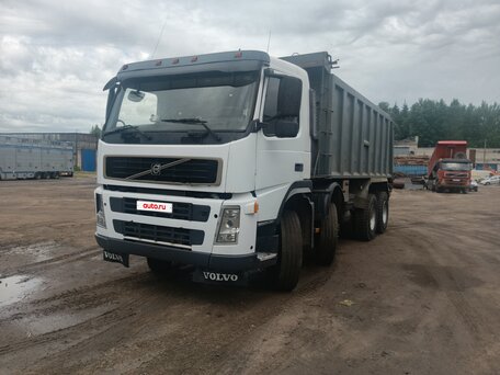 2004 Volvo FM, белый, 1850000 рублей, вид 1