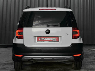 2013 Skoda Yeti I, белый, 800000 рублей, вид 5