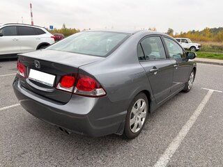2010 Honda Civic VIII Рестайлинг, серый, 1200000 рублей, вид 5