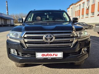 2016 Toyota Land Cruiser 200 Series Рестайлинг 2, чёрный, 5750000 рублей, вид 1