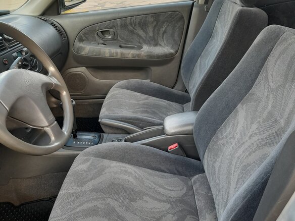 1999 Mitsubishi Lancer VII, серебристый, 280000 рублей - вид 8