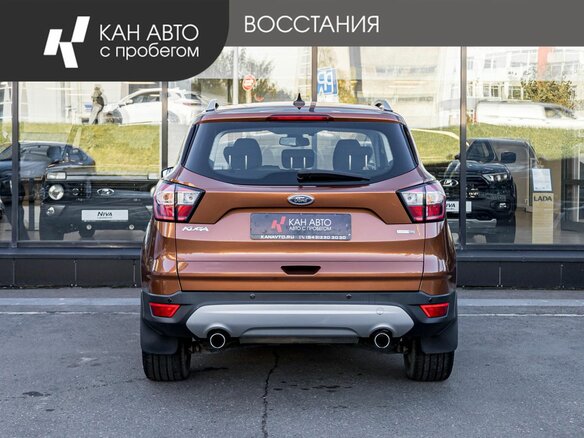 2018 Ford Kuga II Рестайлинг, коричневый, 1701300 рублей - вид 3