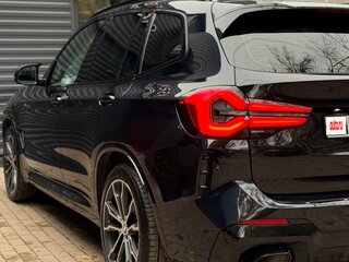 2024 BMW X3 30i xDrive III (G01) Рестайлинг, чёрный, 6100000 рублей, вид 4