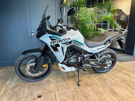 2026 Honda XL750 Transalp, серебристый, 1750000 рублей, вид 4