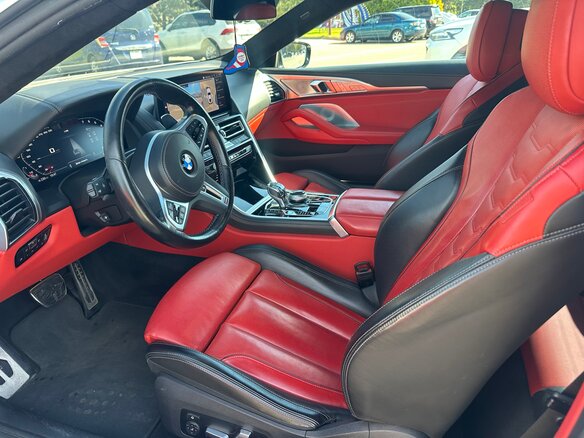 2022 BMW 8 серии M850i xDrive II (G14/G15/G16), белый, 8600000 рублей - вид 6