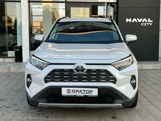 2021 Toyota RAV4 V (XA50), белый, 3189000 рублей, вид 2