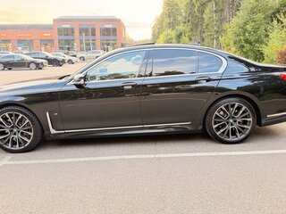2020 BMW 7 серии 750d xDrive VI (G11/G12) Рестайлинг, чёрный, 7990000 рублей, вид 4